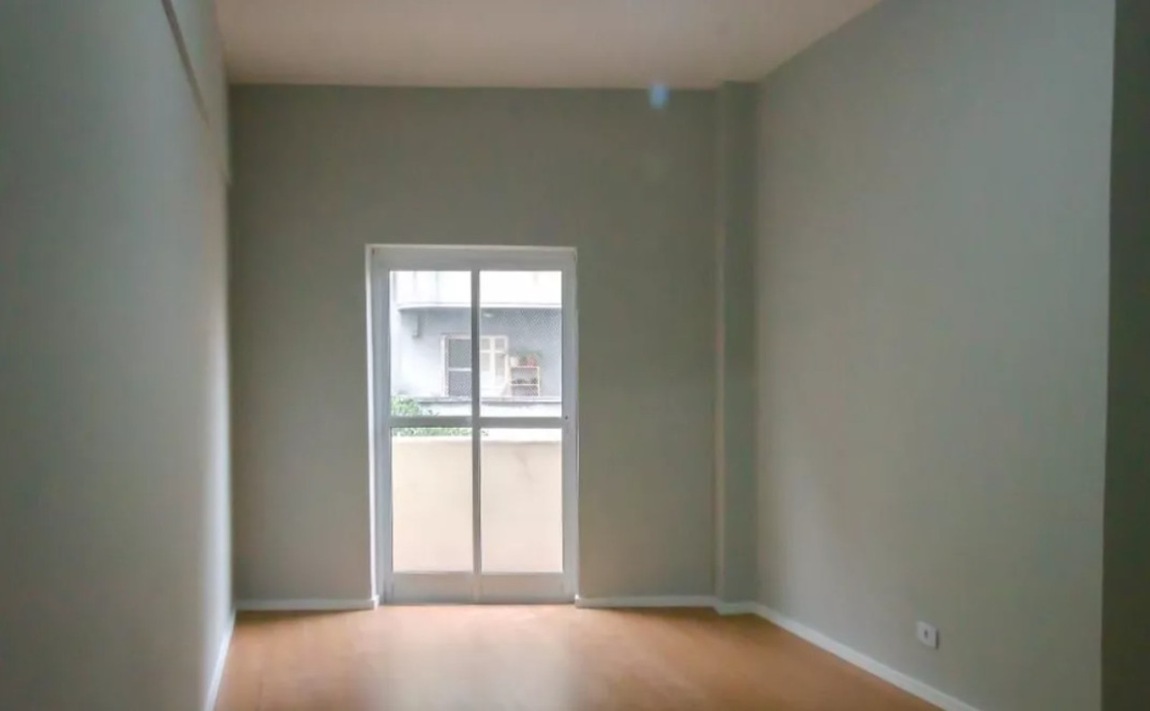 Apartamento à venda com 1 quarto, 60m² - Foto 1