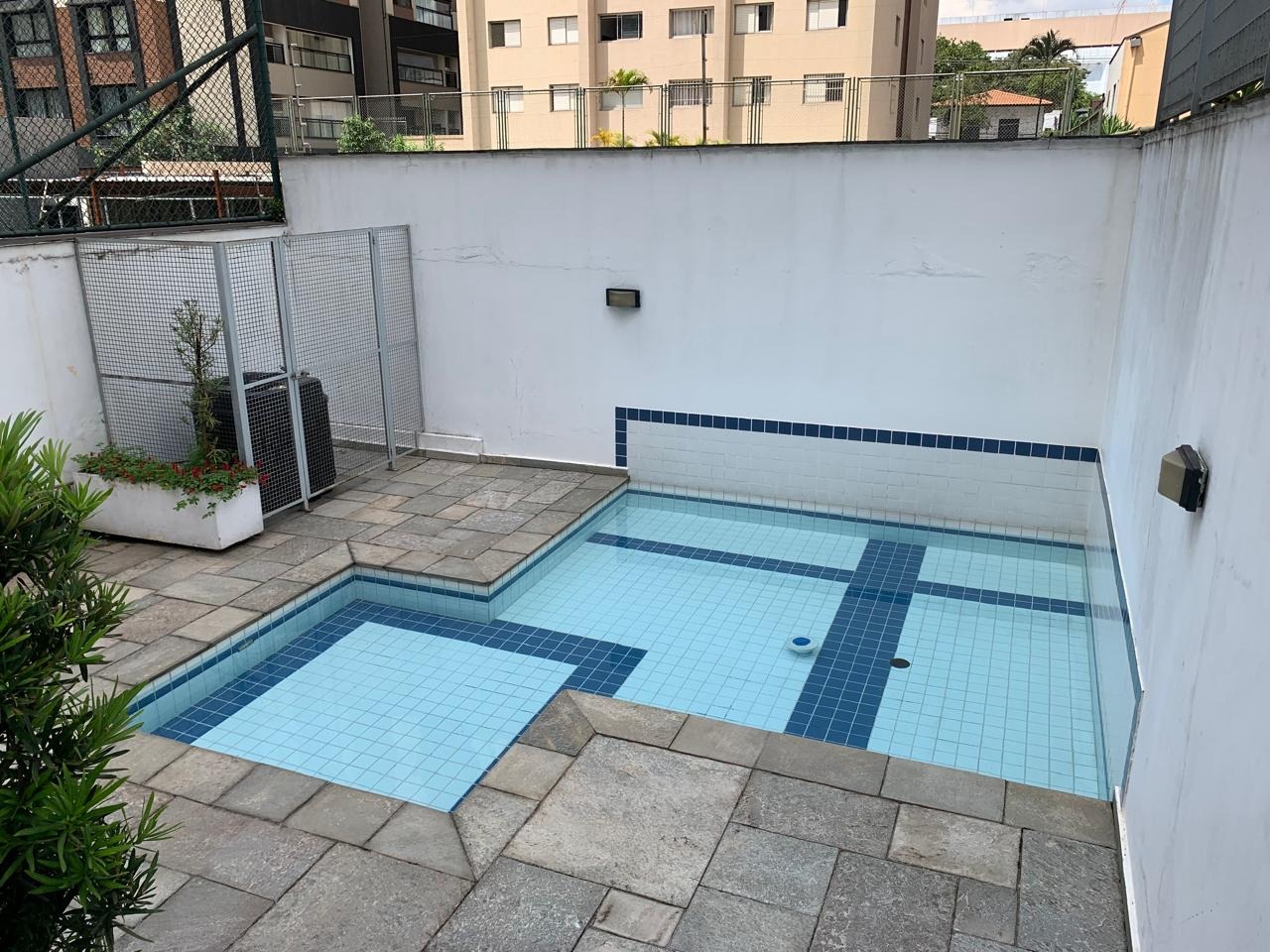 Apartamento à venda com 4 quartos, 161m² - Foto 13