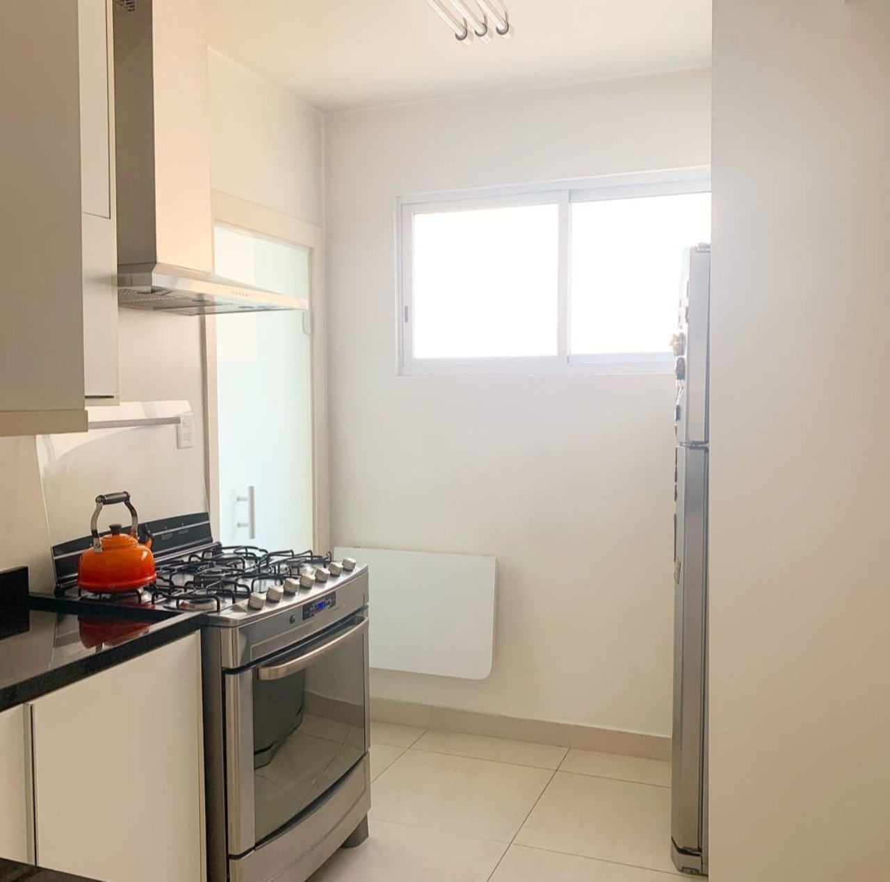 Apartamento à venda com 3 quartos, 147m² - Foto 2