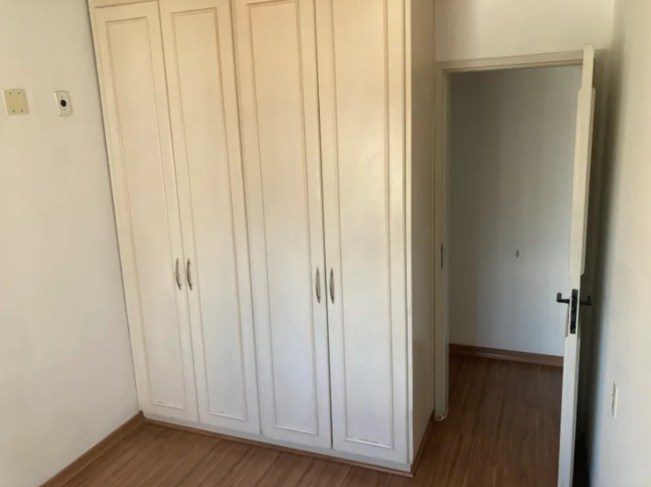 Apartamento à venda com 2 quartos, 78m² - Foto 4