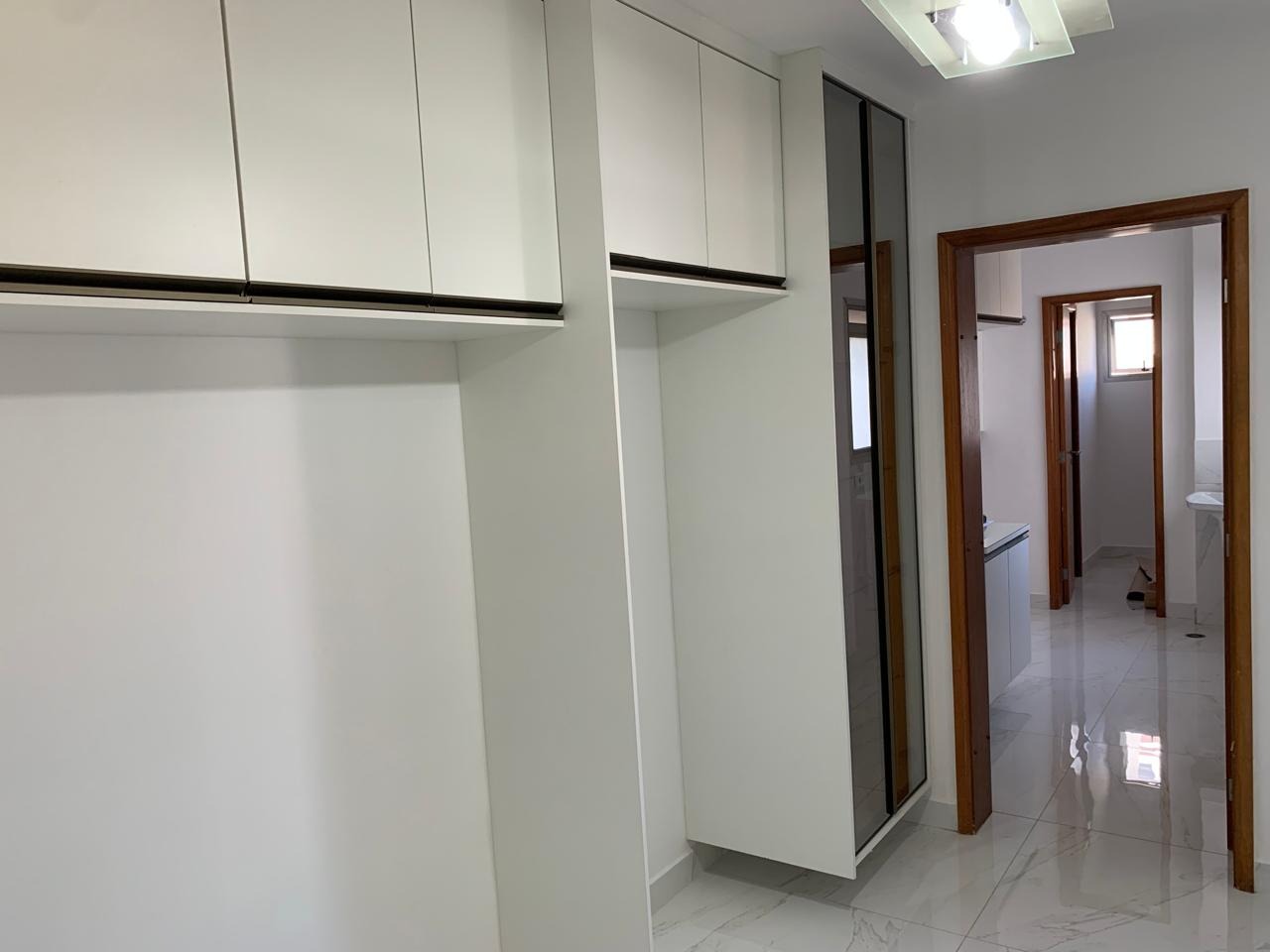 Apartamento à venda com 4 quartos, 161m² - Foto 3