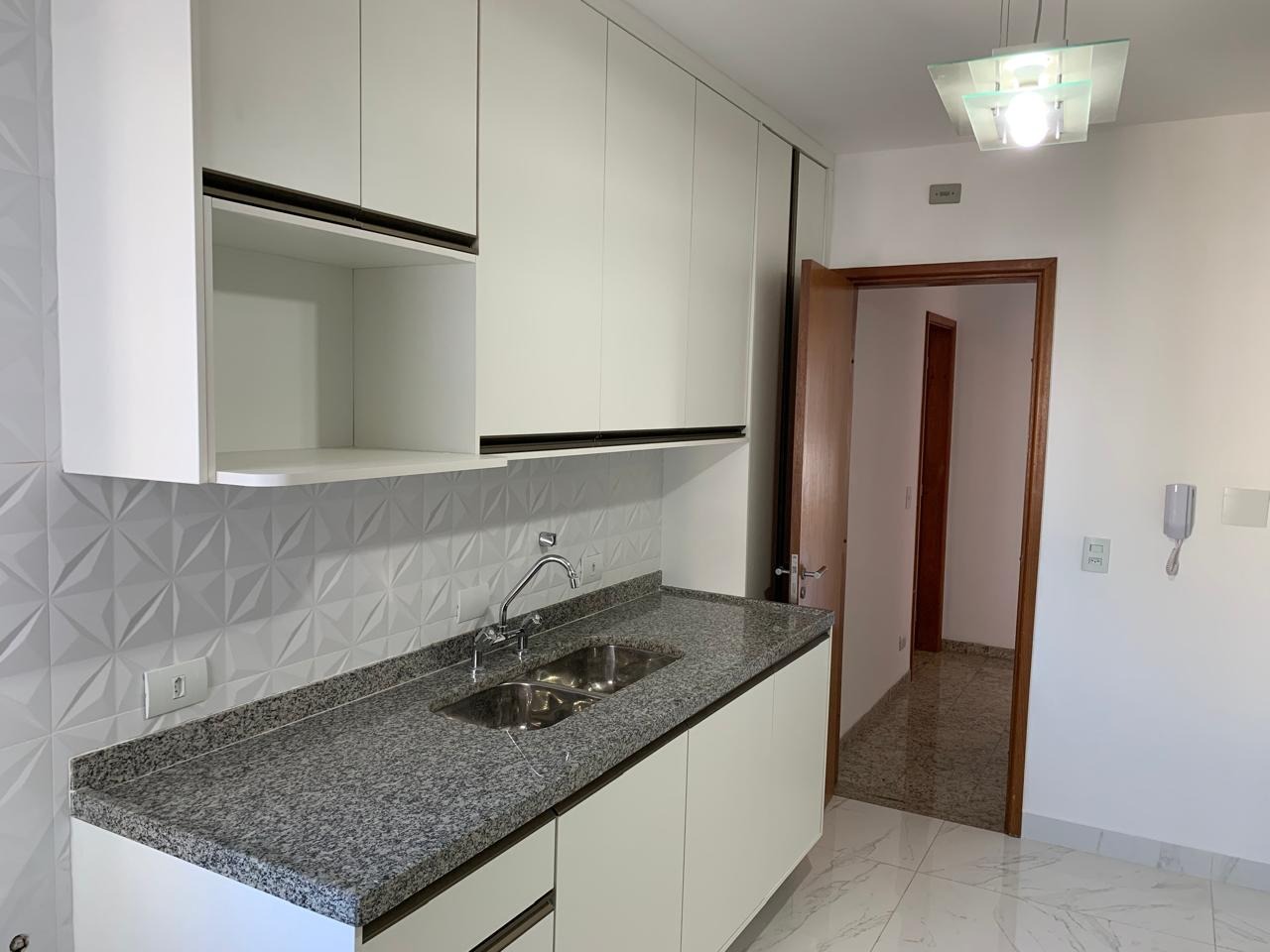 Apartamento à venda com 4 quartos, 161m² - Foto 2