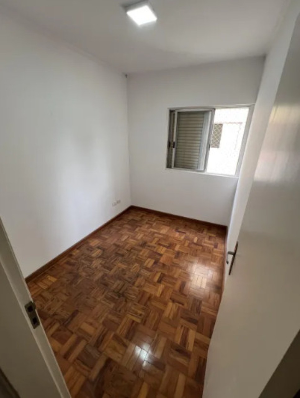 Apartamento à venda com 3 quartos, 85m² - Foto 4