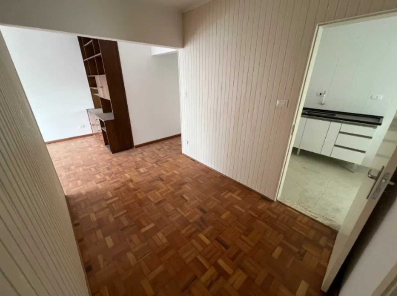 Apartamento à venda com 3 quartos, 85m² - Foto 1