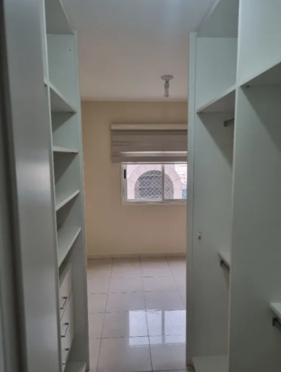 Apartamento à venda com 2 quartos, 74m² - Foto 2