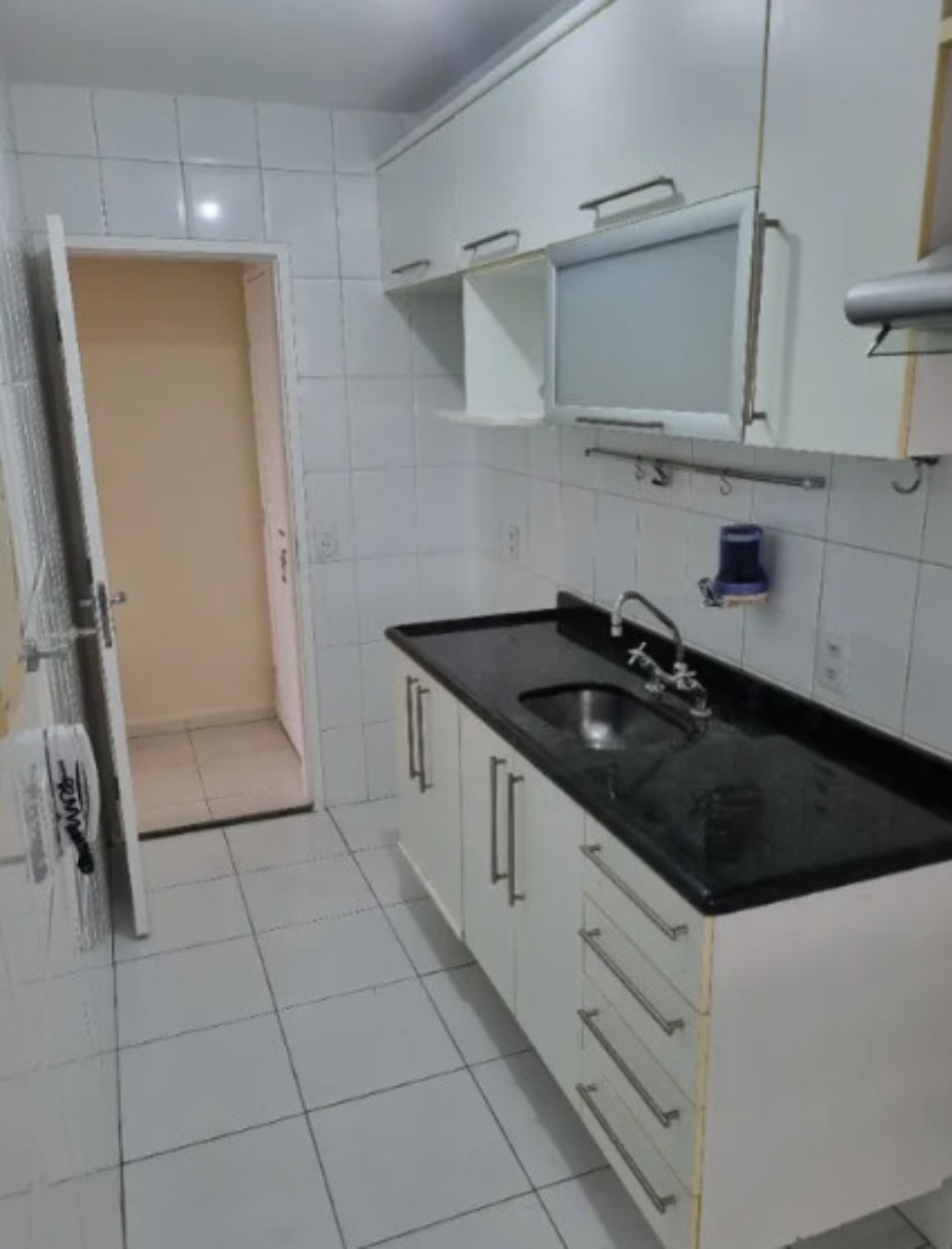 Apartamento à venda com 2 quartos, 74m² - Foto 3