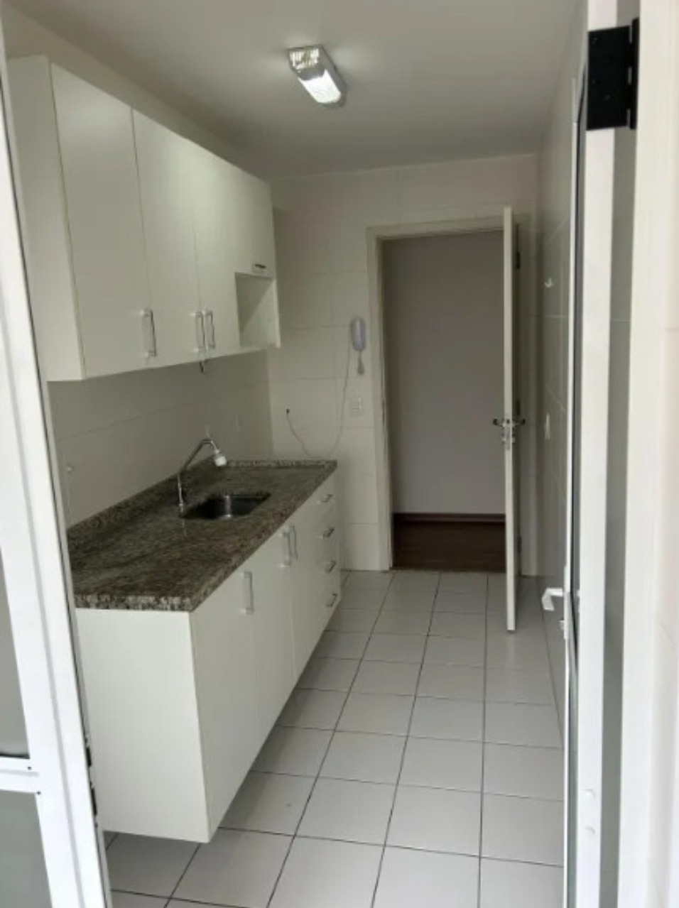 Apartamento à venda com 2 quartos, 68m² - Foto 19