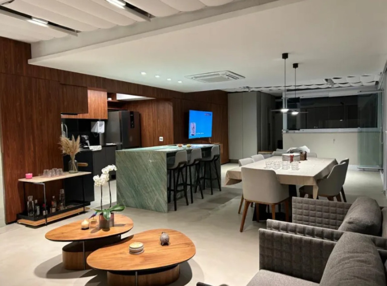 Cobertura à venda com 3 quartos, 230m² - Foto 1