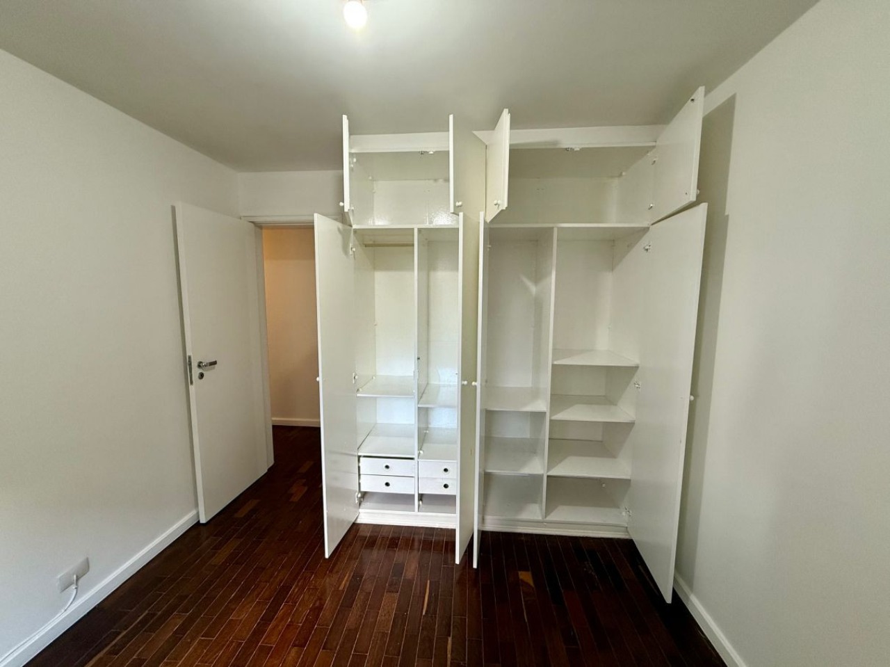 Apartamento à venda com 3 quartos, 113m² - Foto 10