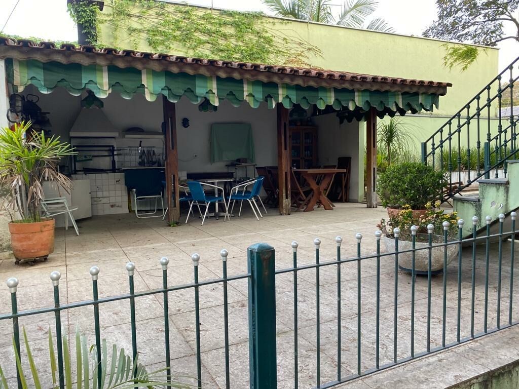 Casa à venda com 6 quartos, 1178m² - Foto 3