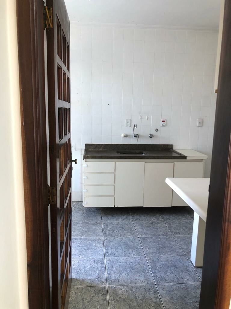 Apartamento à venda com 3 quartos, 100m² - Foto 8