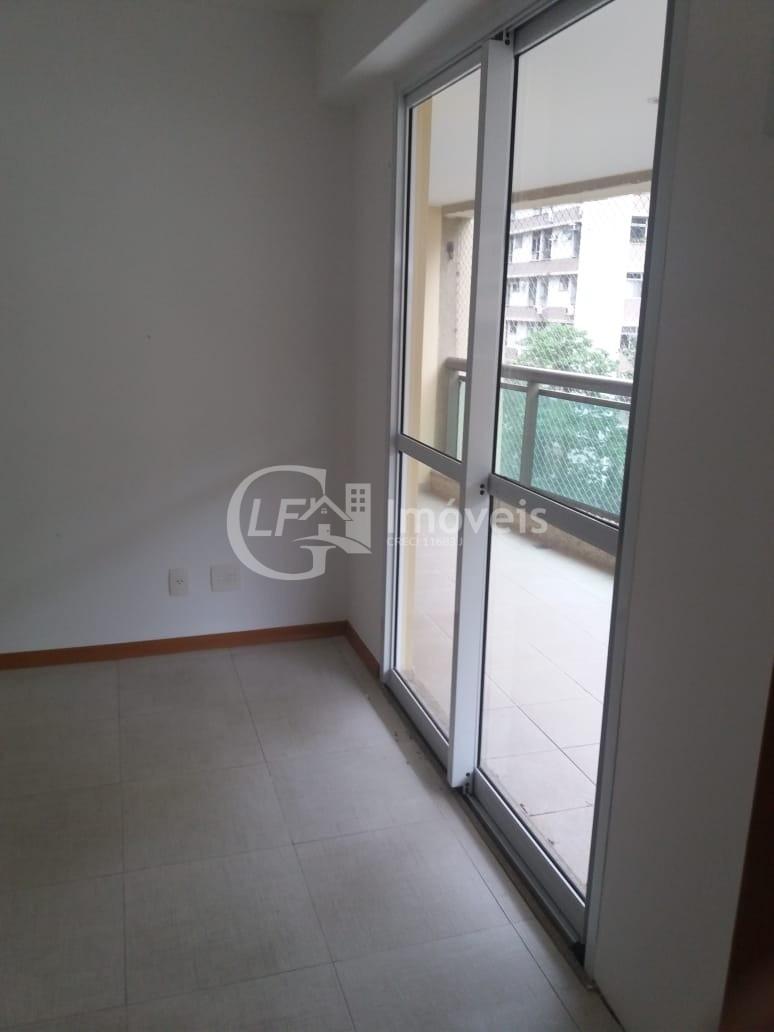 Apartamento à venda com 4 quartos, 201m² - Foto 16