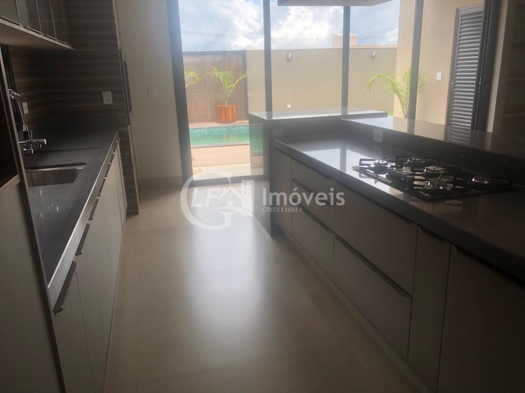 Casa à venda com 4 quartos, 237m² - Foto 16