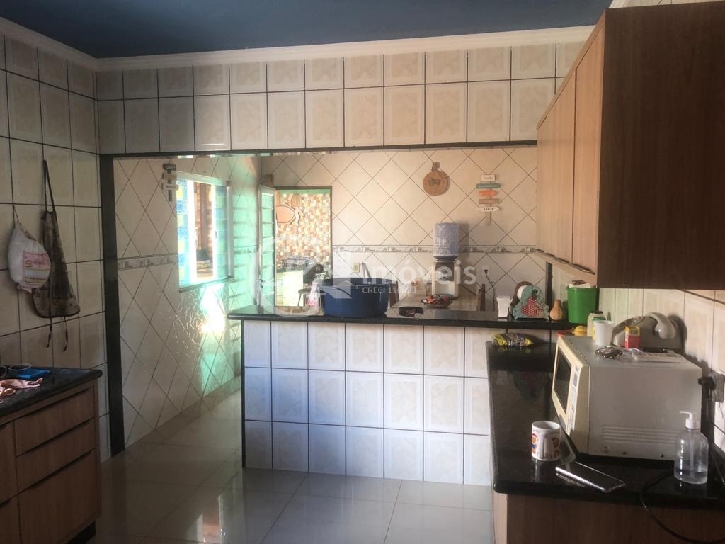 Casa à venda com 3 quartos, 200m² - Foto 7