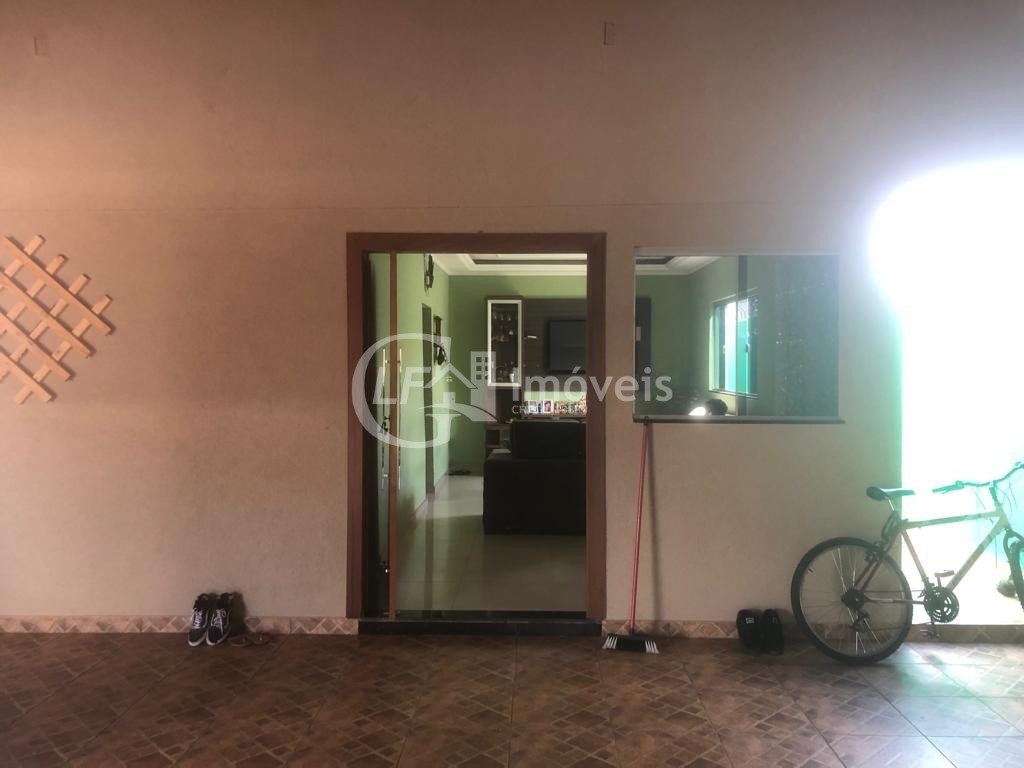 Casa à venda com 3 quartos, 200m² - Foto 25