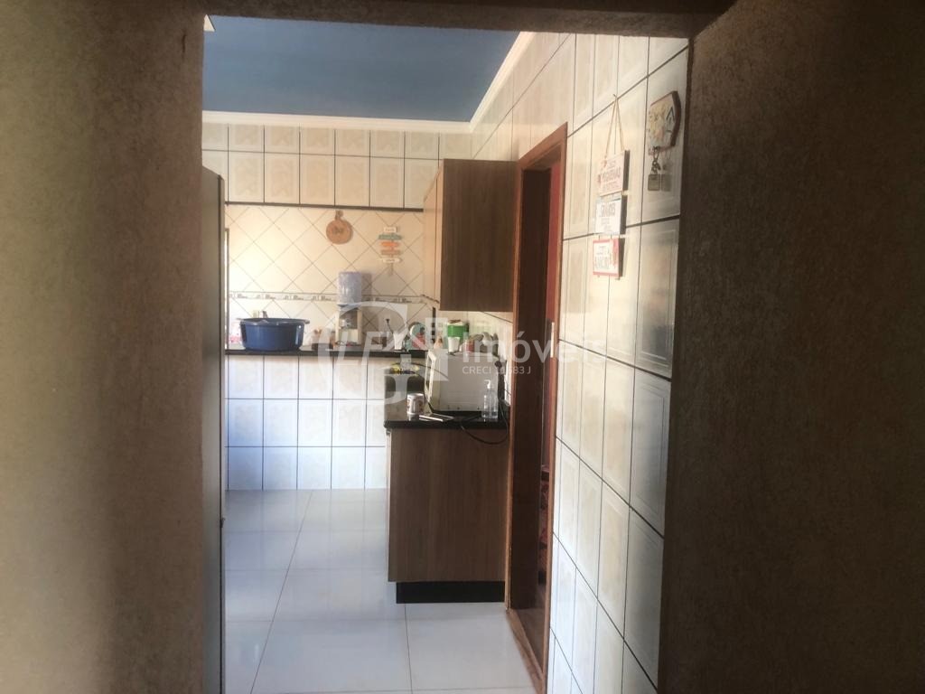 Casa à venda com 3 quartos, 200m² - Foto 10