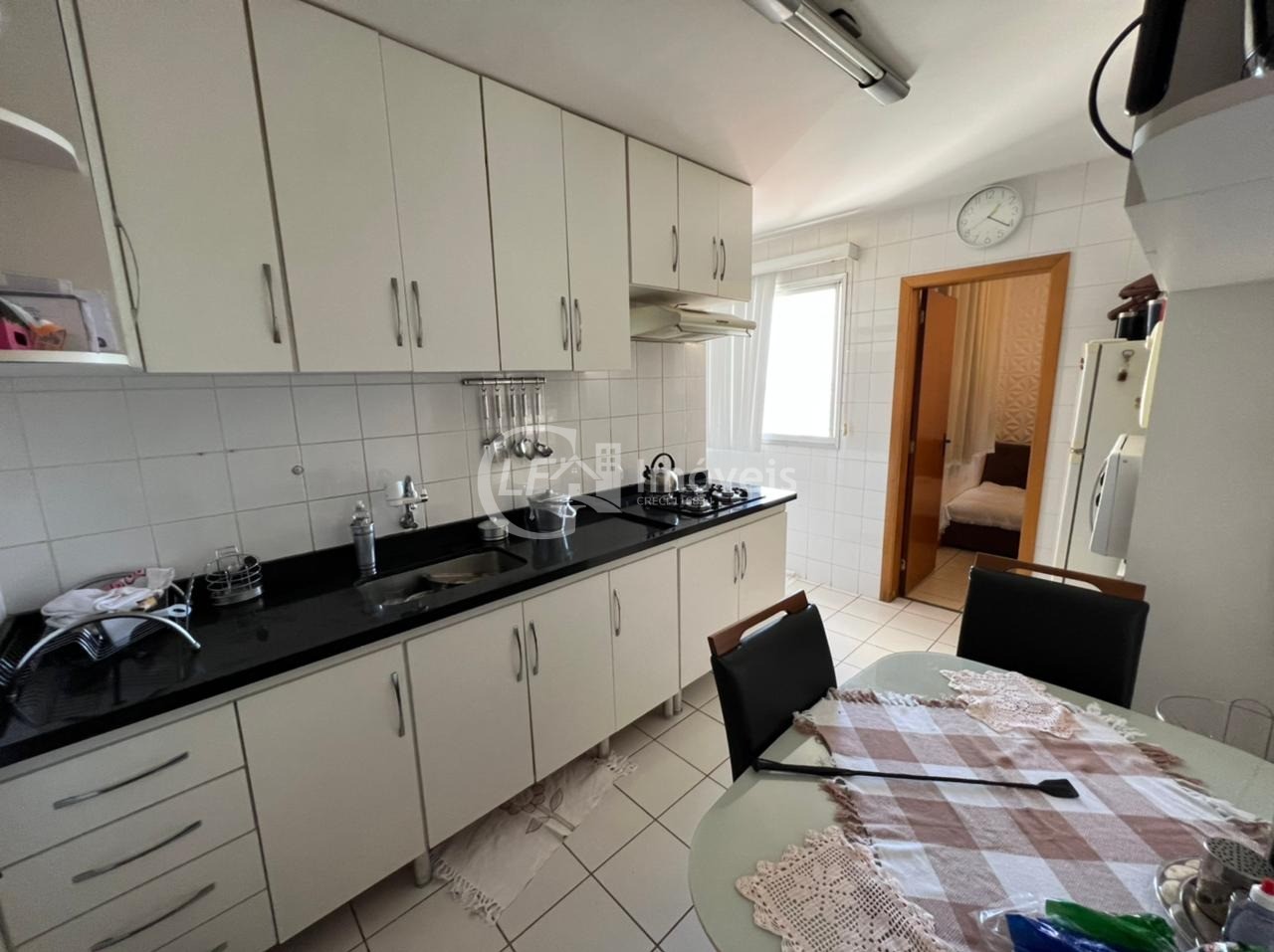 Apartamento à venda com 3 quartos, 114m² - Foto 13