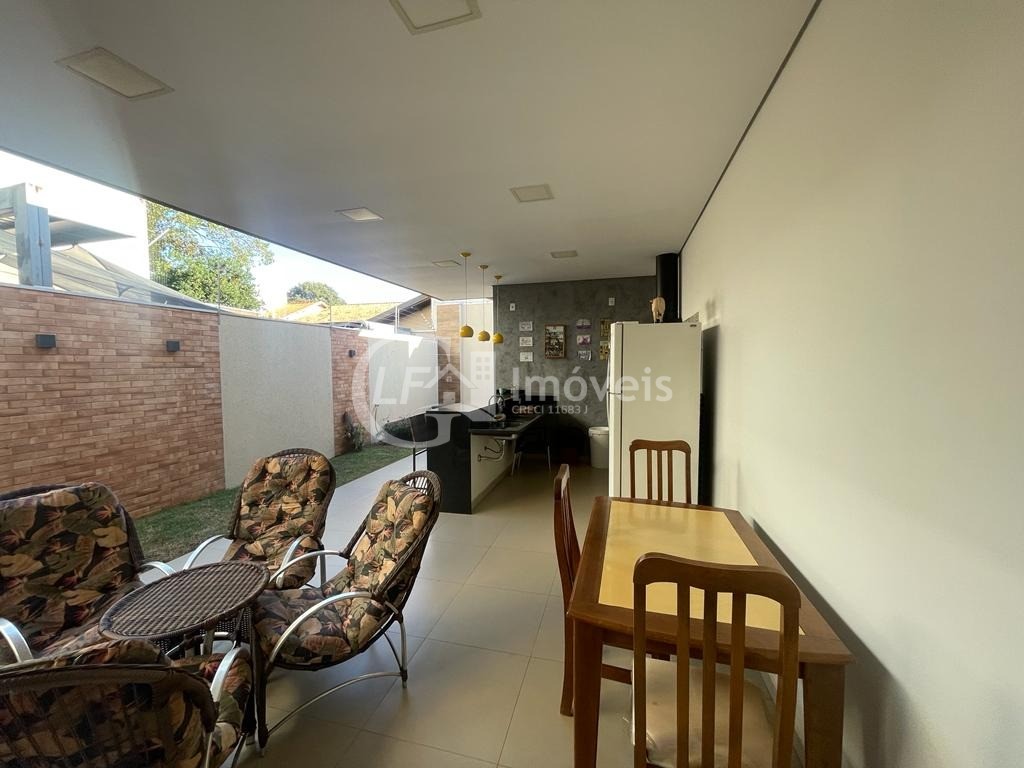 Casa à venda com 1 quarto, 180m² - Foto 18