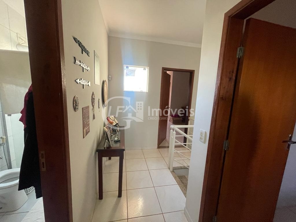 Casa à venda com 1 quarto, 180m² - Foto 8