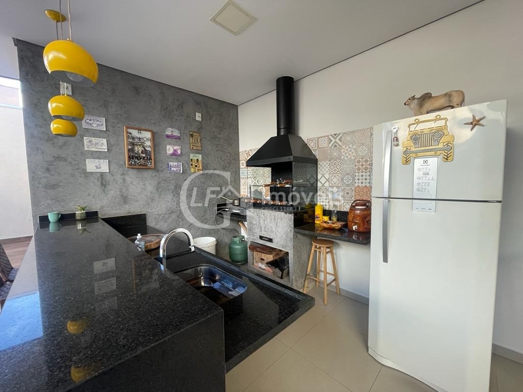 Casa à venda com 1 quarto, 180m² - Foto 17