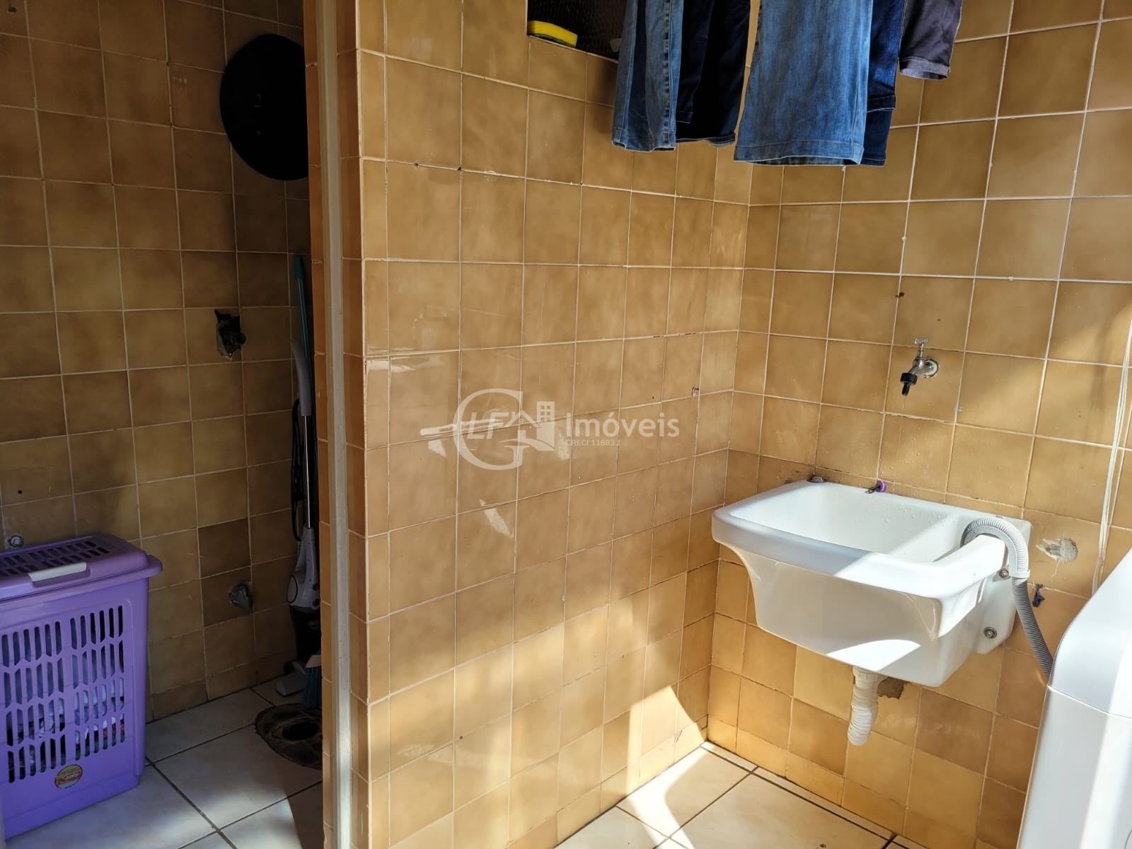 Apartamento à venda com 3 quartos, 75m² - Foto 3