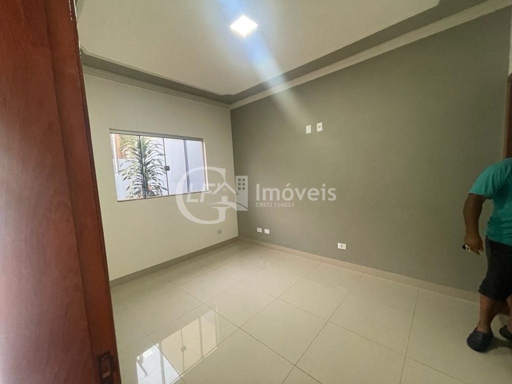 Casa à venda com 3 quartos, 90m² - Foto 2