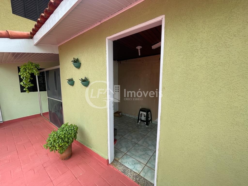 Casa à venda com 3 quartos, 180m² - Foto 10