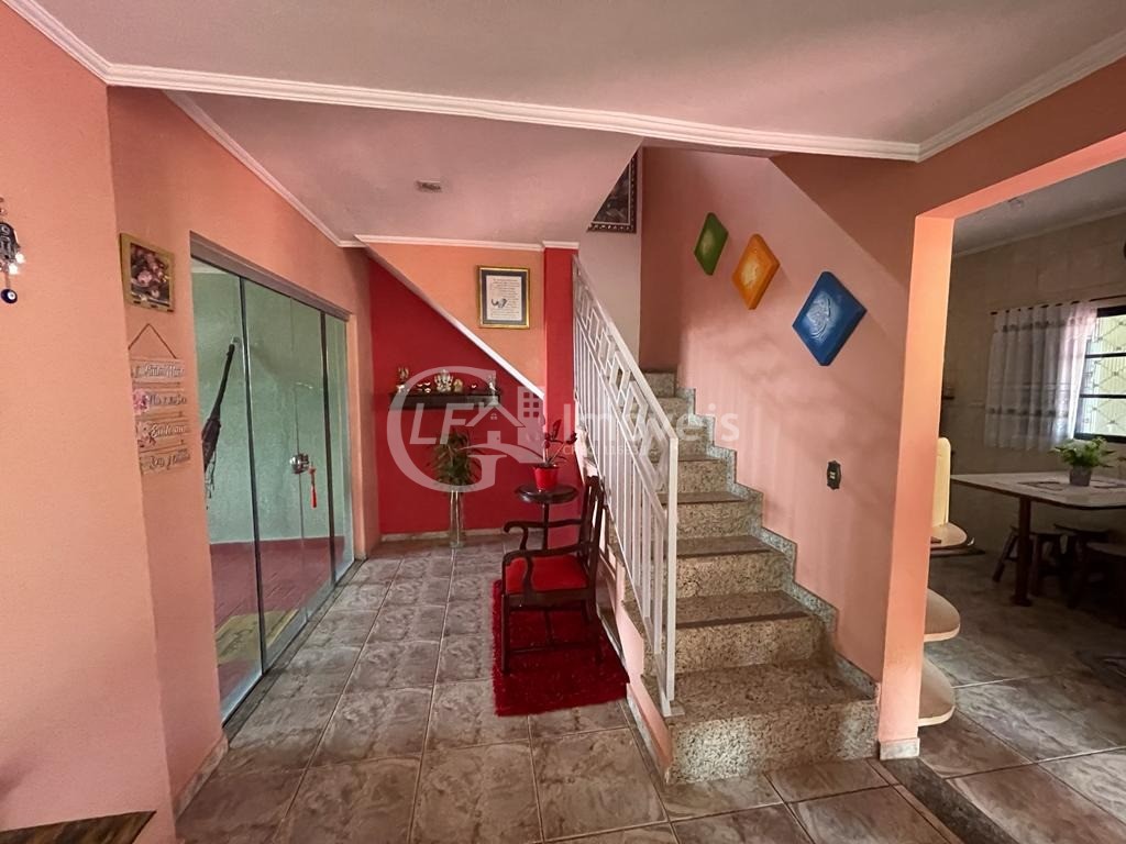 Casa à venda com 3 quartos, 180m² - Foto 23