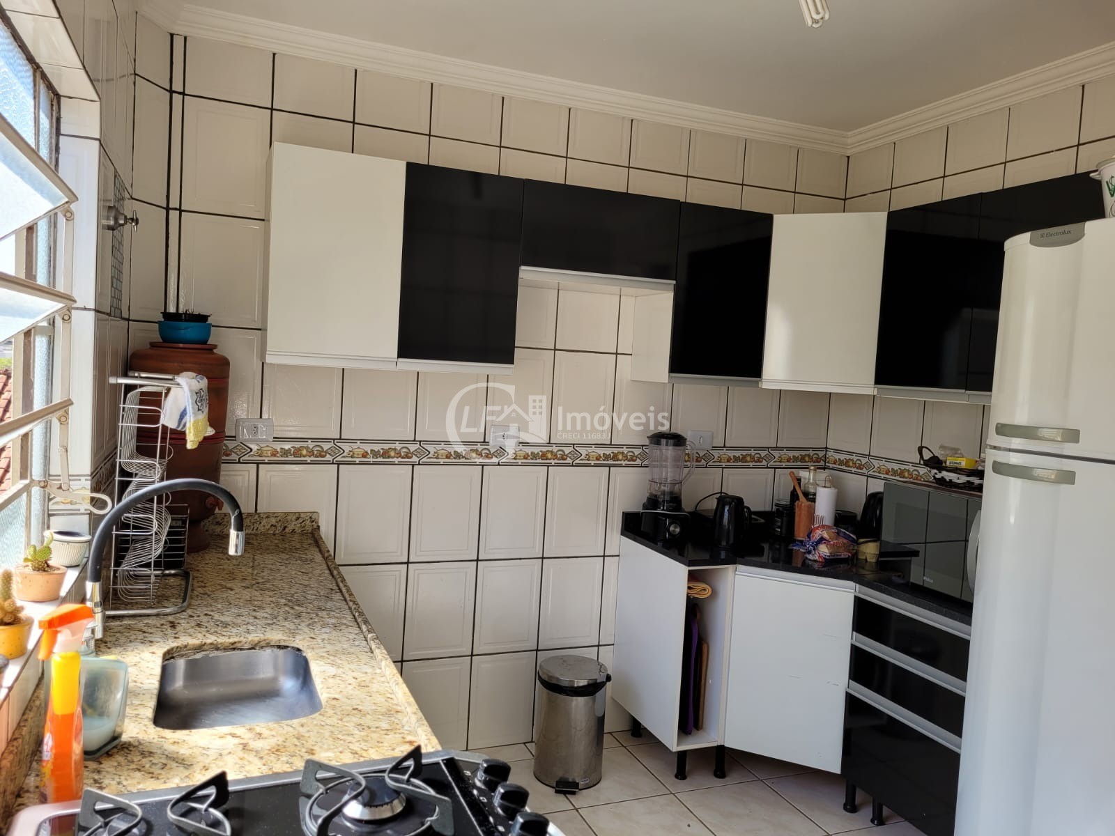 Apartamento à venda com 3 quartos, 75m² - Foto 9