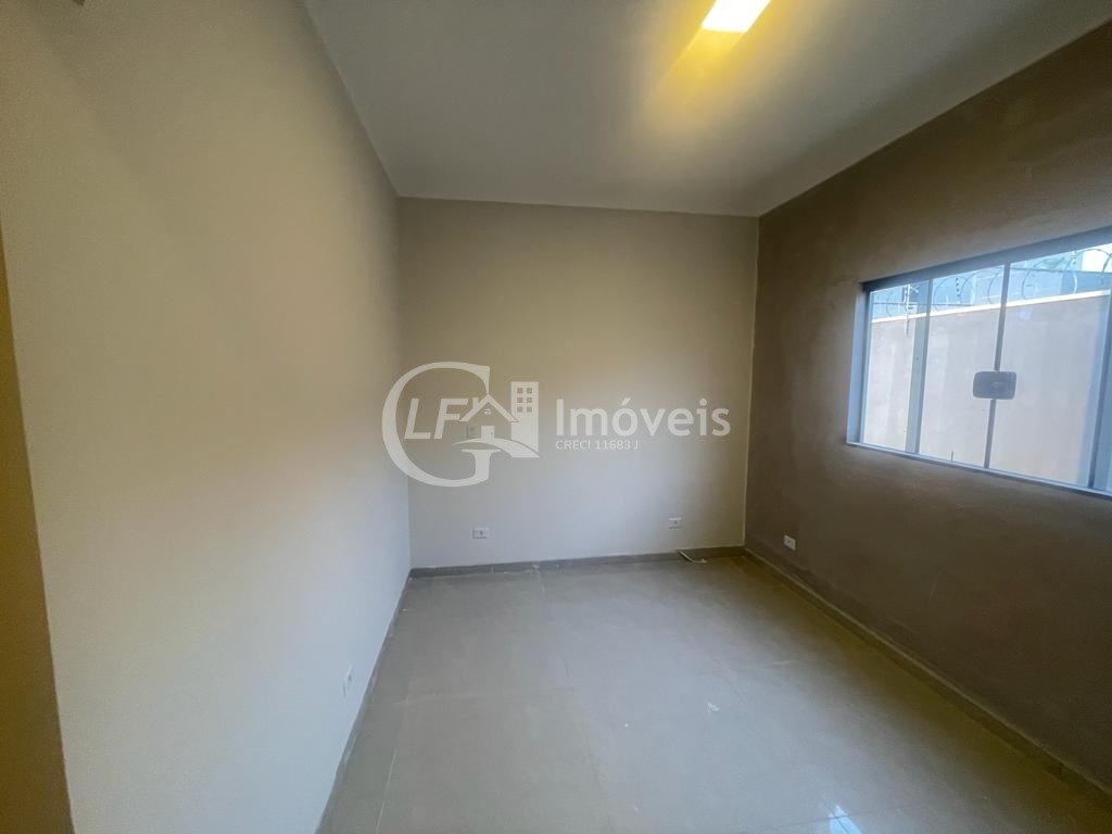 Casa à venda com 3 quartos, 165m² - Foto 2