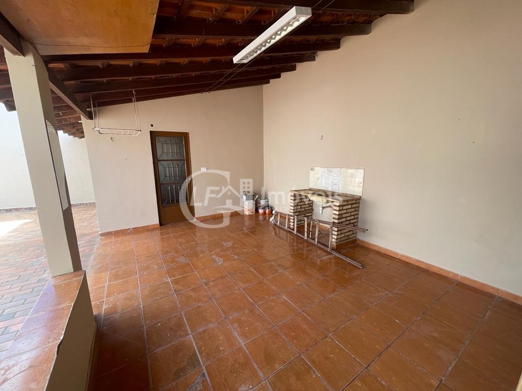 Casa à venda com 3 quartos, 250m² - Foto 6