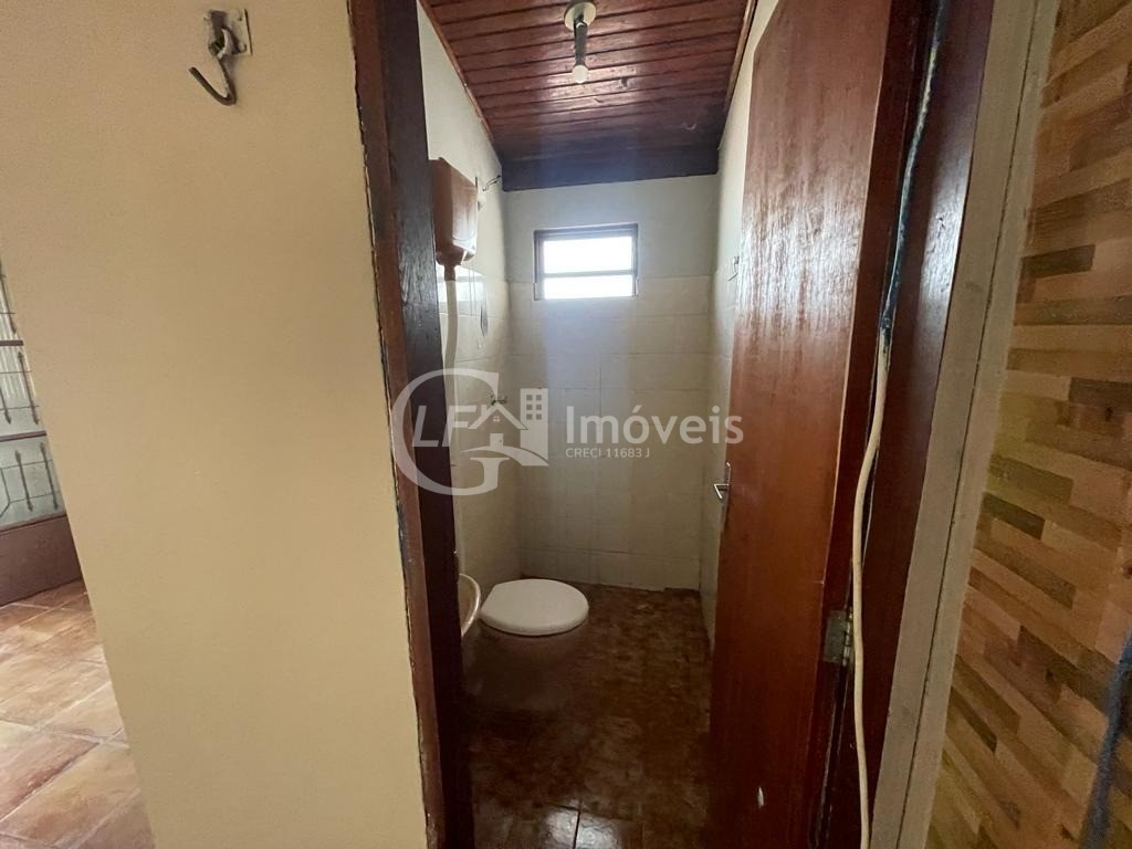 Casa à venda com 3 quartos, 250m² - Foto 4