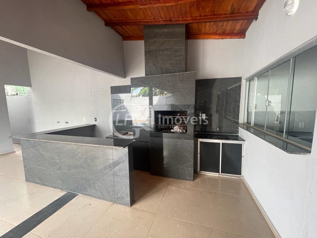 Casa à venda com 4 quartos, 360m² - Foto 2