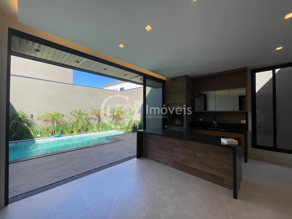 Casa à venda com 3 quartos, 234m² - Foto 5