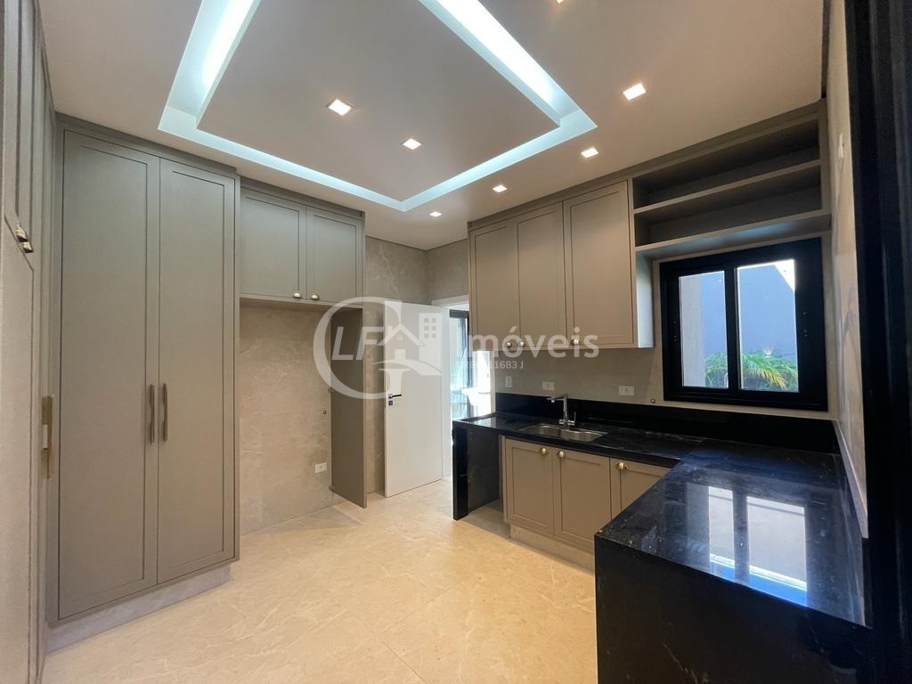 Casa à venda com 3 quartos, 234m² - Foto 27