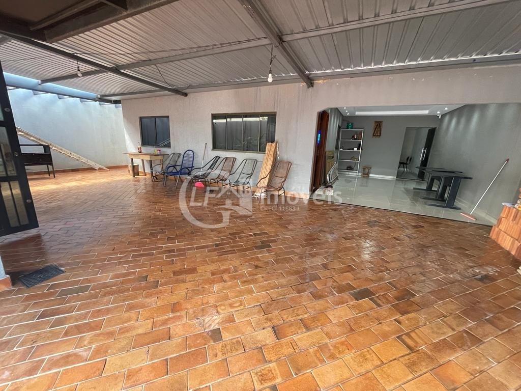 Casa à venda com 3 quartos, 360m² - Foto 28