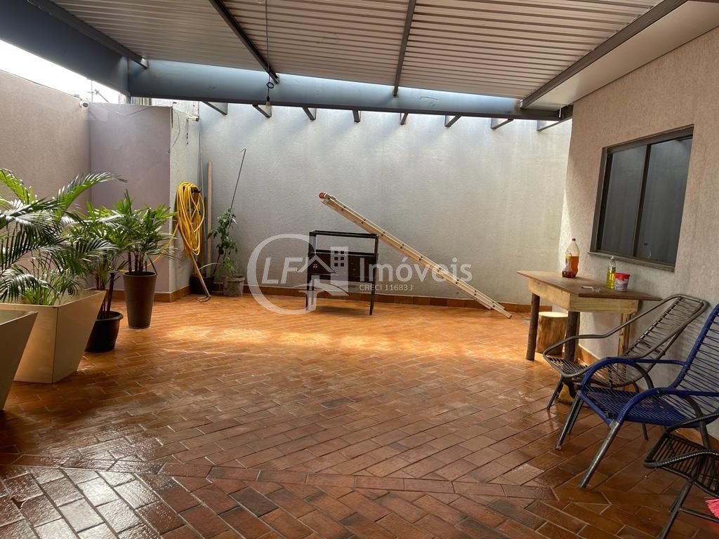 Casa à venda com 3 quartos, 360m² - Foto 27