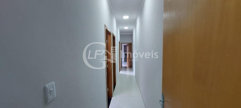 Casa à venda com 3 quartos, 180m² - Foto 17