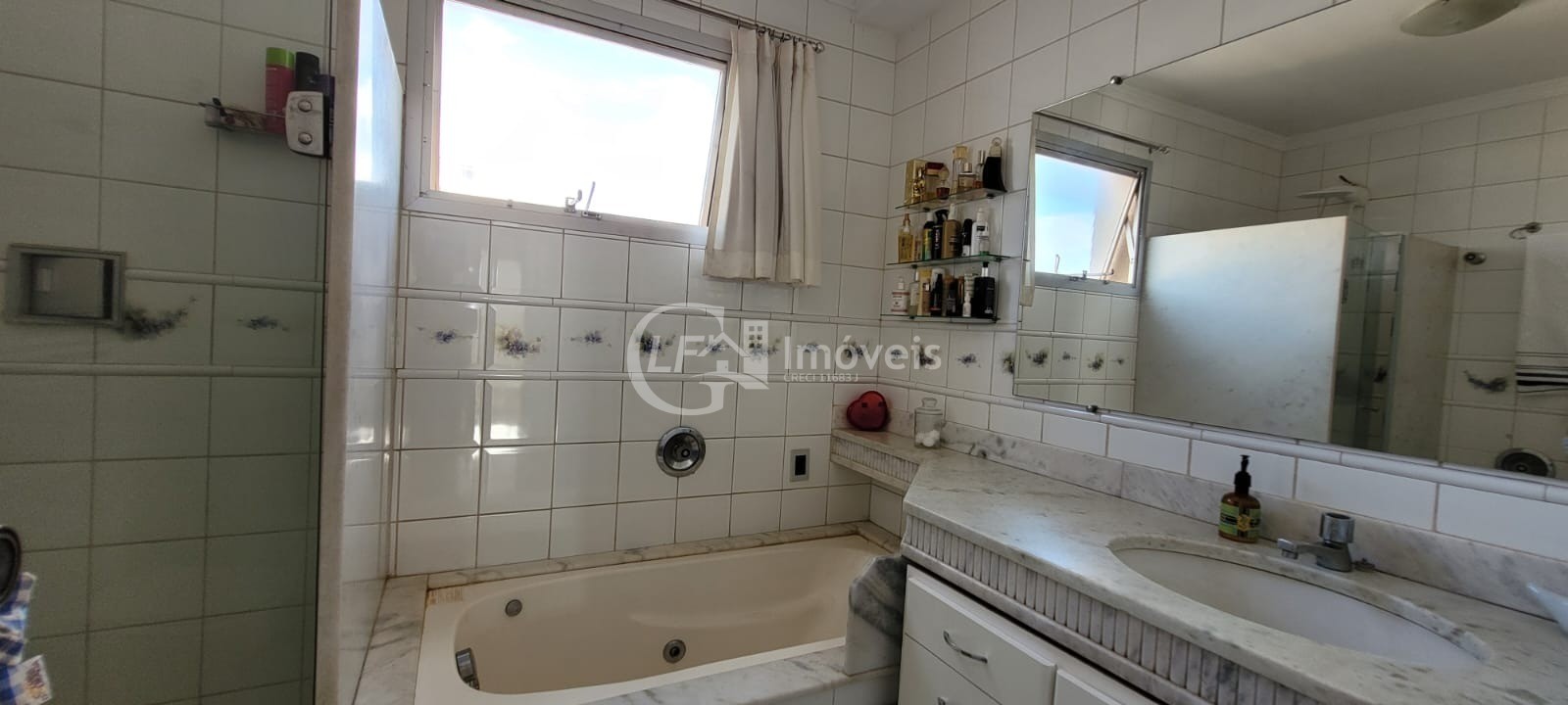 Apartamento à venda com 4 quartos, 200m² - Foto 16