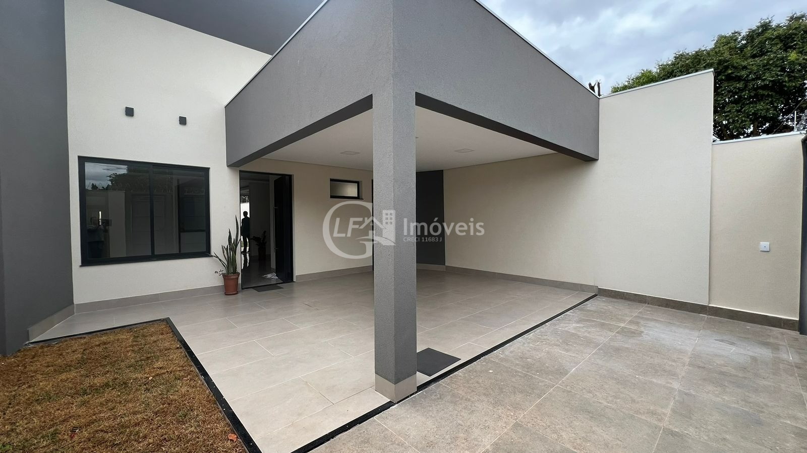 Casa à venda com 3 quartos, 143m² - Foto 2