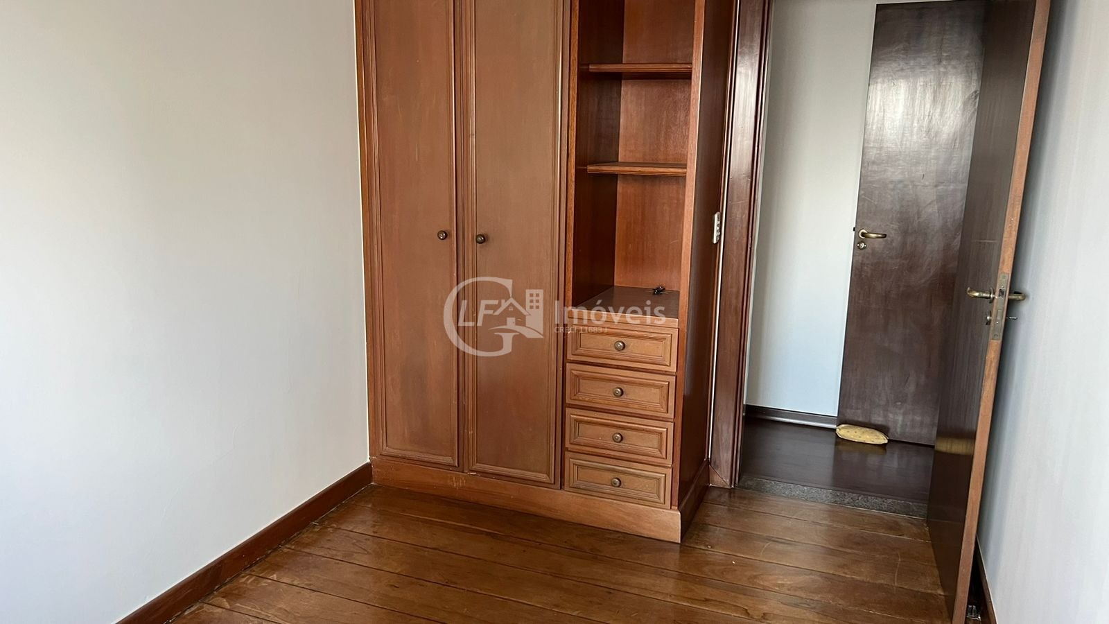 Apartamento à venda com 5 quartos, 591m² - Foto 47