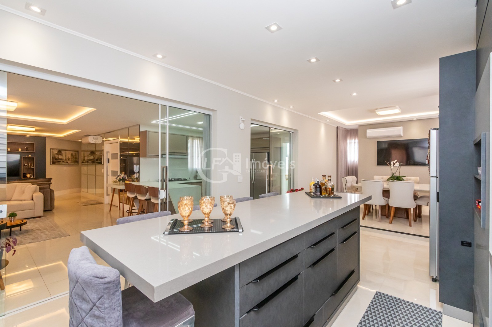 Cobertura, 4 quartos, 215 m² - Foto 7