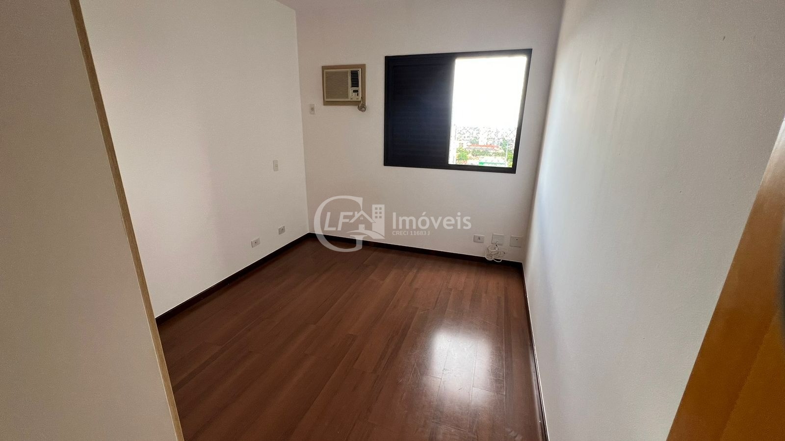 Apartamento à venda com 2 quartos, 161m² - Foto 7