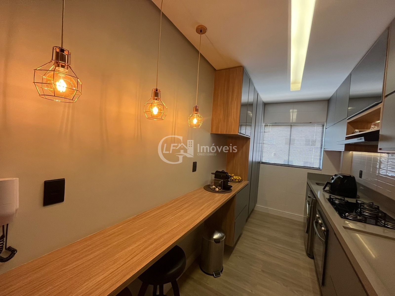 Apartamento à venda com 2 quartos, 63m² - Foto 4