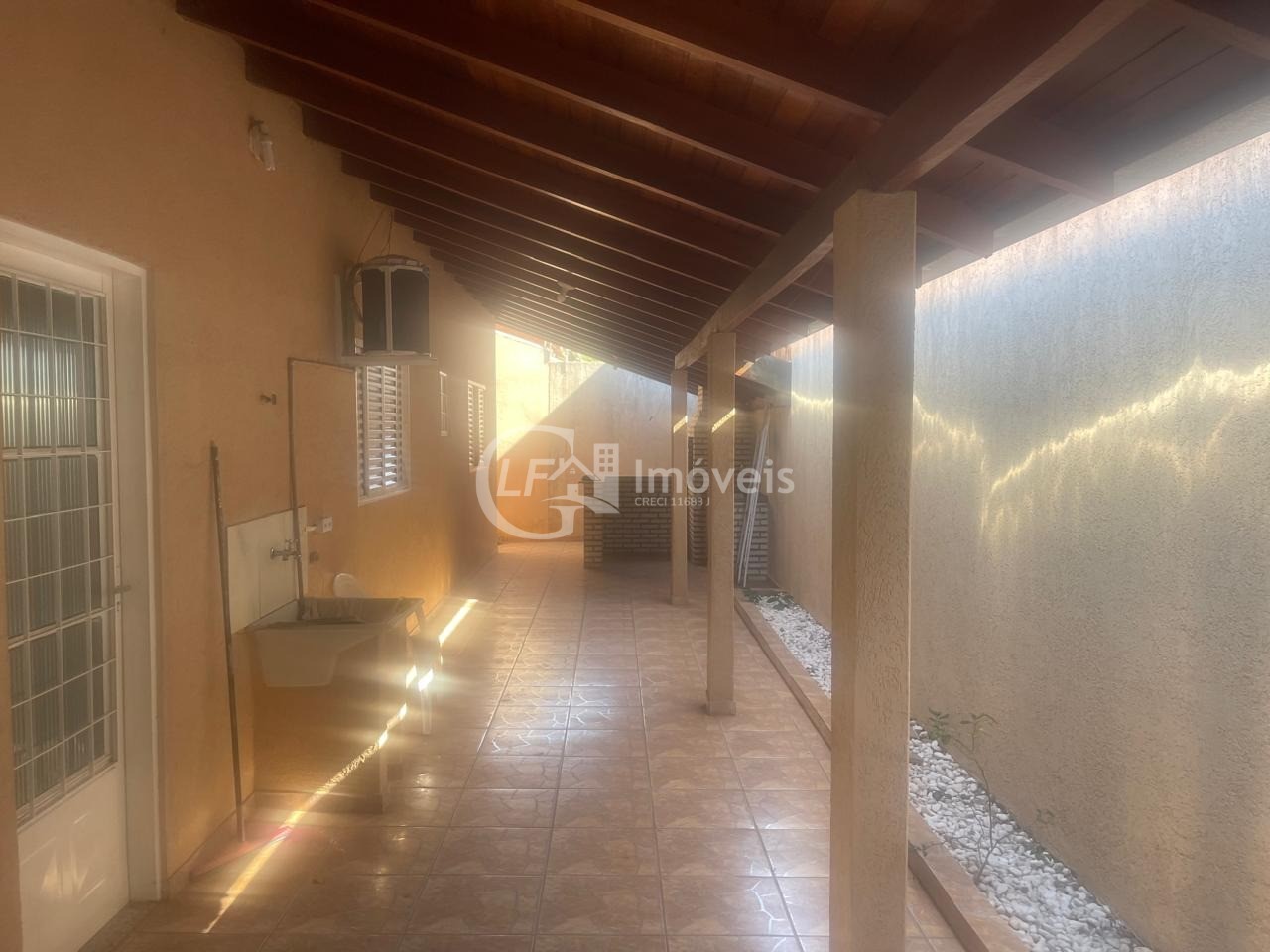 Casa à venda com 3 quartos, 180m² - Foto 5