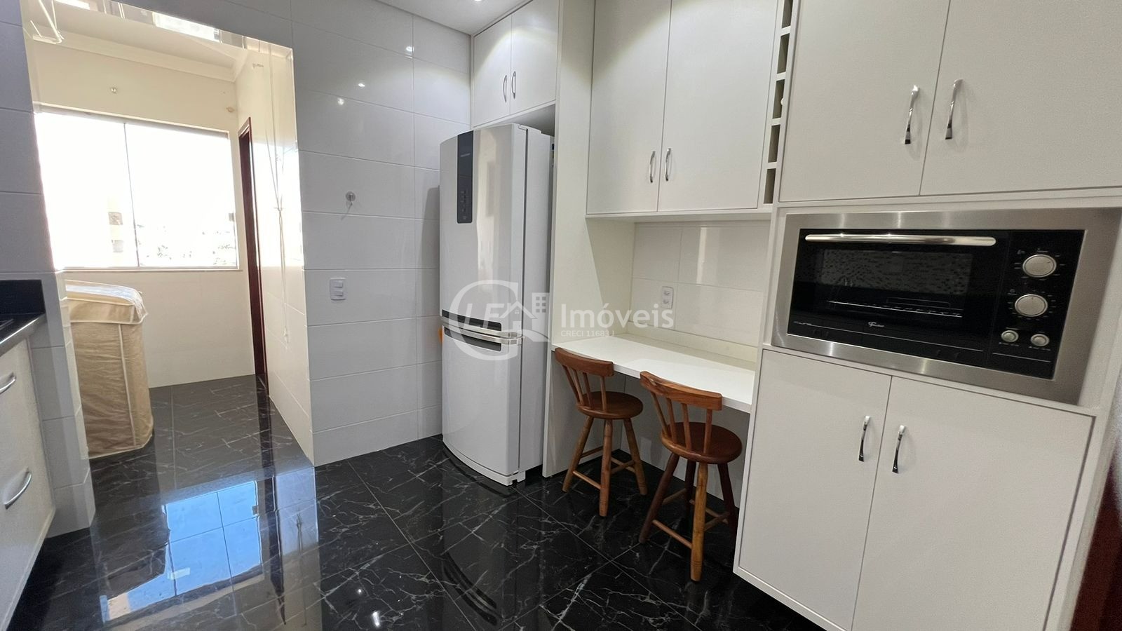 Apartamento à venda com 3 quartos, 124m² - Foto 3