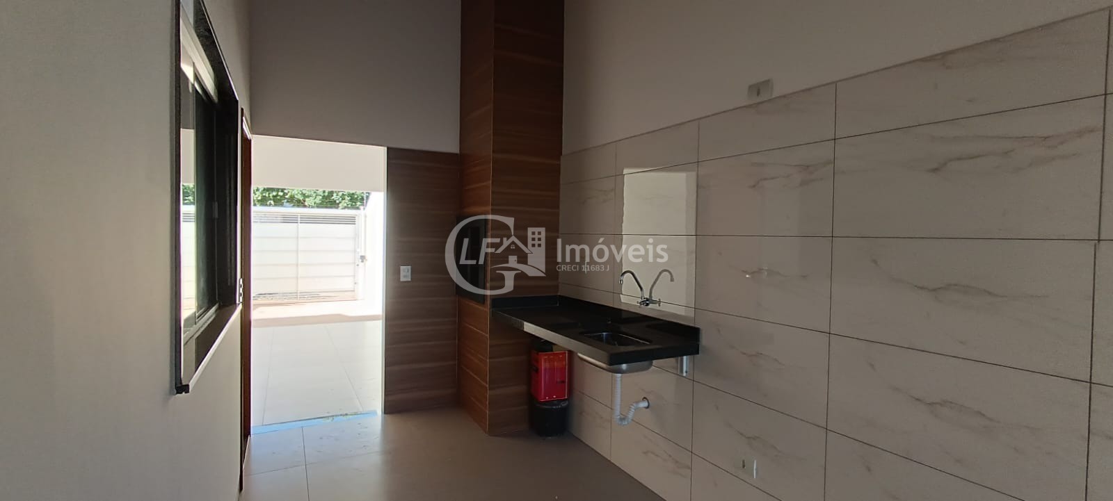 Casa à venda com 3 quartos, 180m² - Foto 4