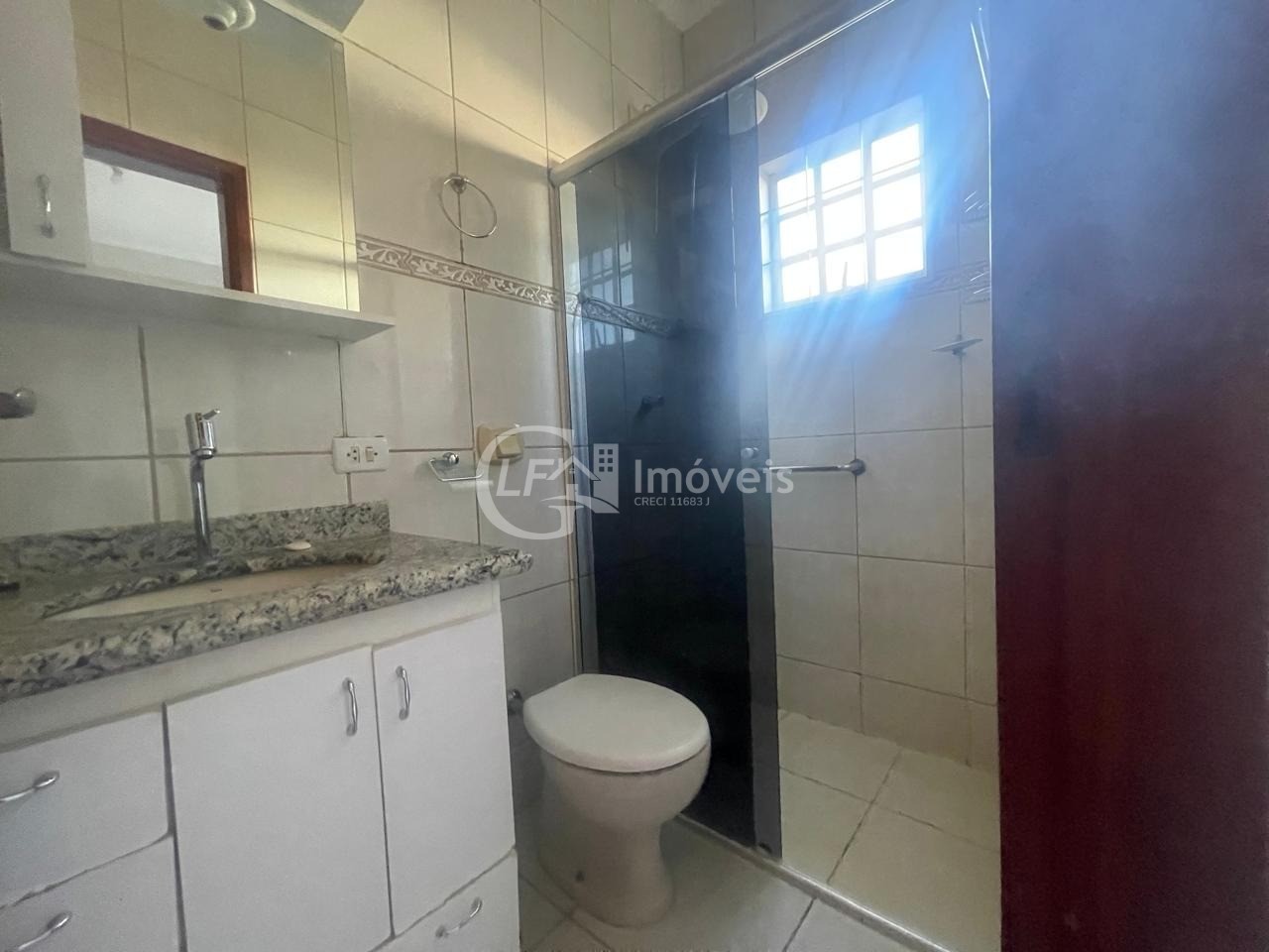 Casa à venda com 3 quartos, 180m² - Foto 15