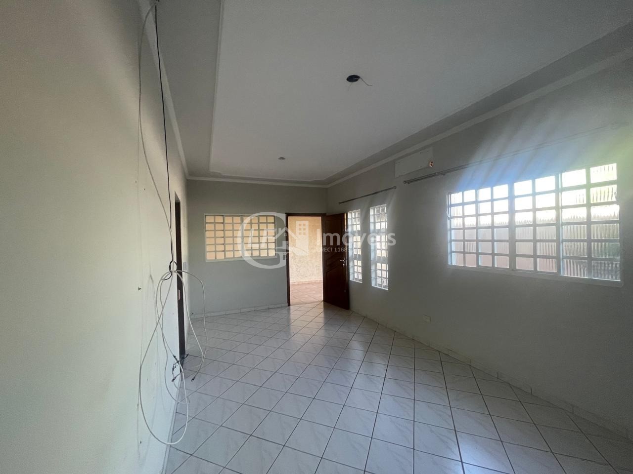 Casa à venda com 3 quartos, 180m² - Foto 18