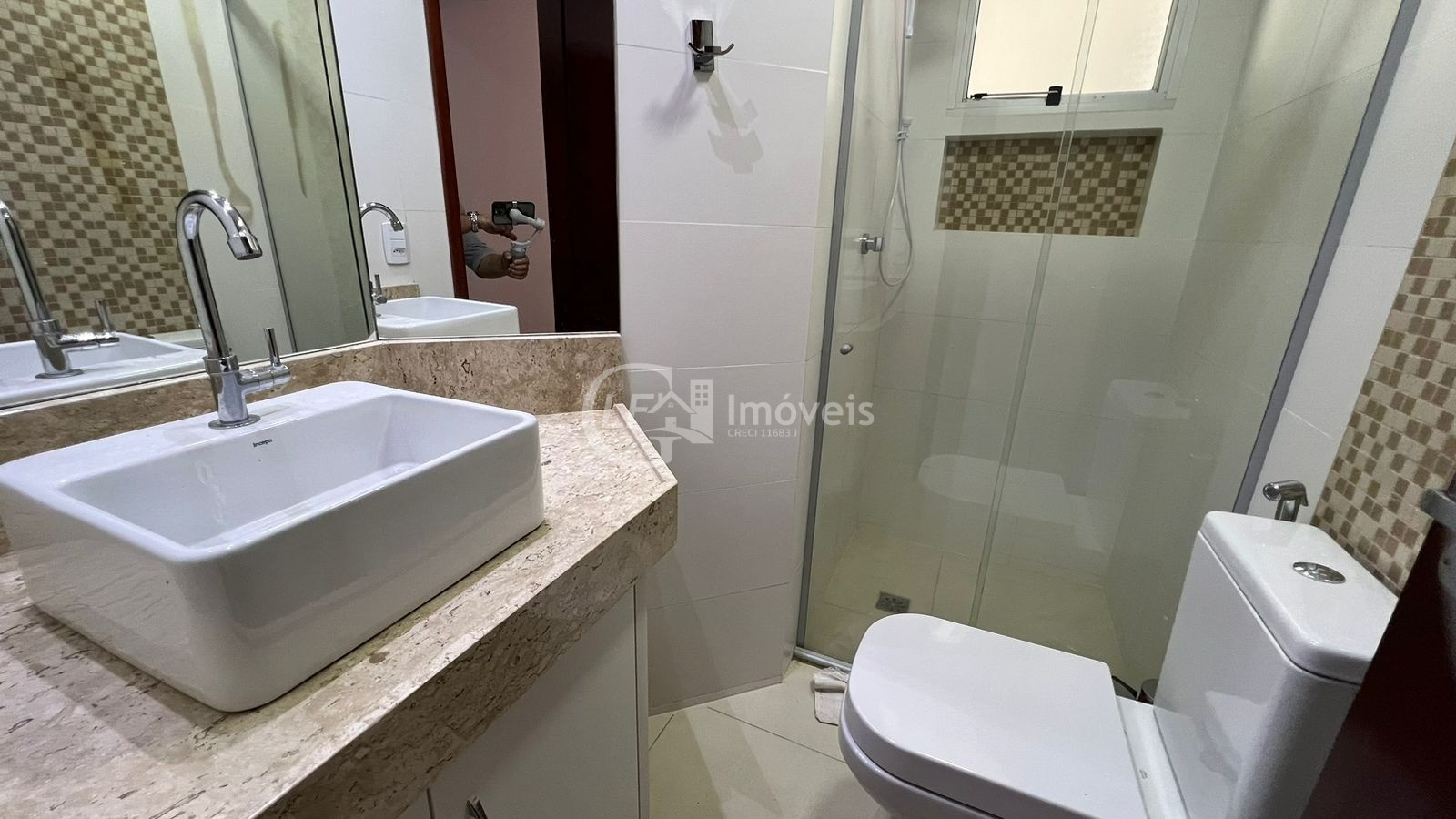 Apartamento à venda com 3 quartos, 124m² - Foto 9